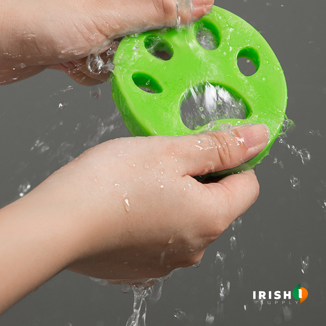 Eco-Friendly Pet Hair Laundry Aid