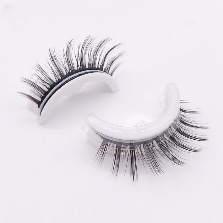 Easy Apply Self-Stick Lashes