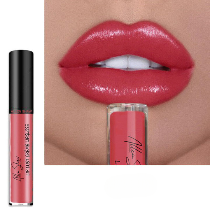 Long-Lasting Hydrating Lip Color