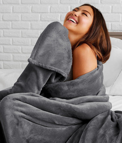 Soft Fleece Luxury Throw: Warm & Hypoallergenic